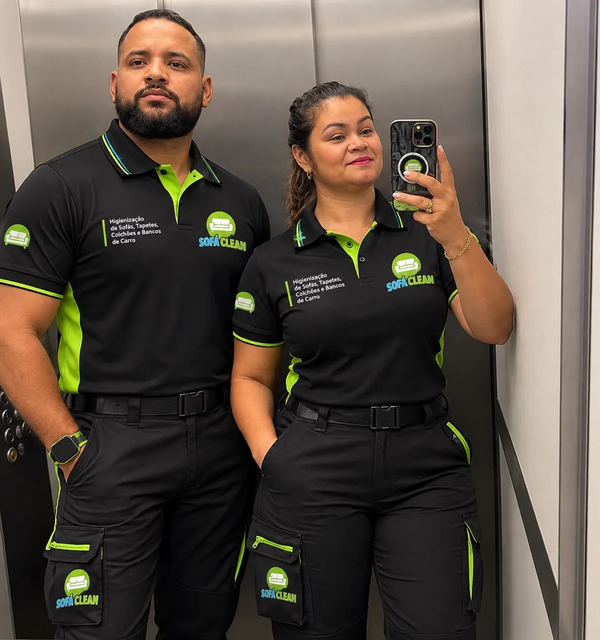 Equipa SofaClean preparada para cuidar dos seus estofos
